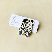 Load image into Gallery viewer, CAPSULES DANGLES - FLORA