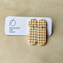 Load image into Gallery viewer, CAPSULE DANGLES - GRID