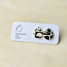 Load image into Gallery viewer, TEAR STUDS - FLORA