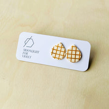 Load image into Gallery viewer, TEAR STUDS - GRID