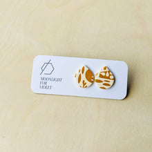Load image into Gallery viewer, TEAR STUDS - FLORA