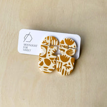 Load image into Gallery viewer, MERIT DANGLES - FLORA