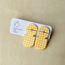 Load image into Gallery viewer, MERIT DANGLES - GRID