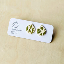 Load image into Gallery viewer, TEAR STUDS - FLORA