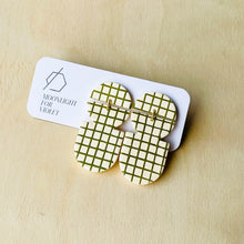 Load image into Gallery viewer, MERIT DANGLES - GRID