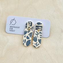 Load image into Gallery viewer, CAPSULES DANGLES - FLORA