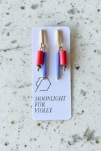 Load image into Gallery viewer, Breton dangles - Coral
