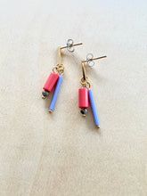 Load image into Gallery viewer, Breton dangles - Coral

