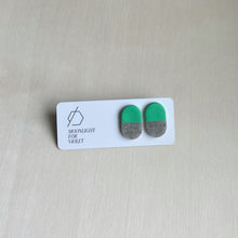Load image into Gallery viewer, COLOUR BLOCK CAPSULE STUDS - GRANITE
